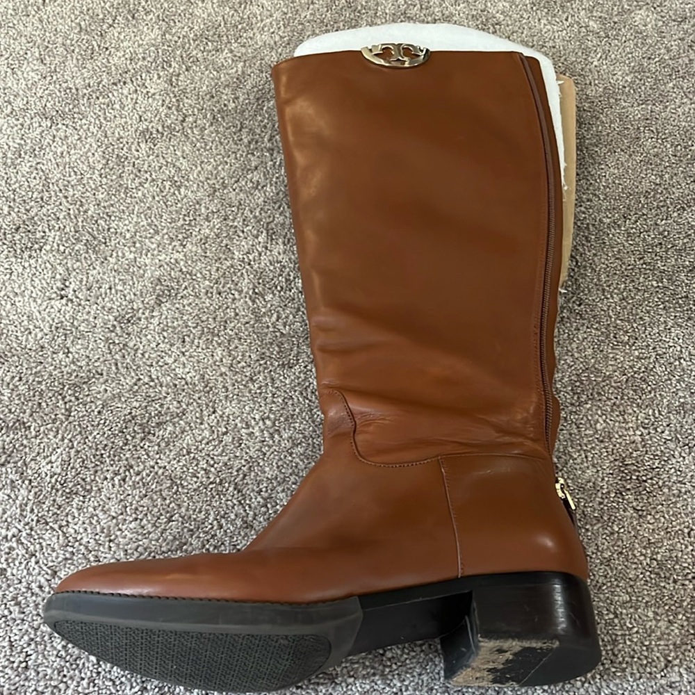 Tory Burch leather boots excellent condition